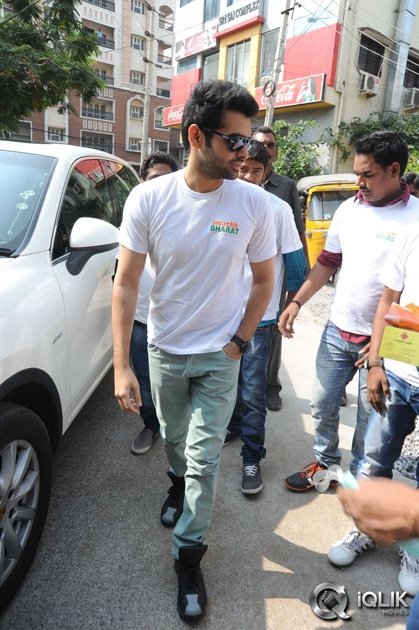 Ram-Pothineni-Joins-Swachh-Bharath-Campaign
